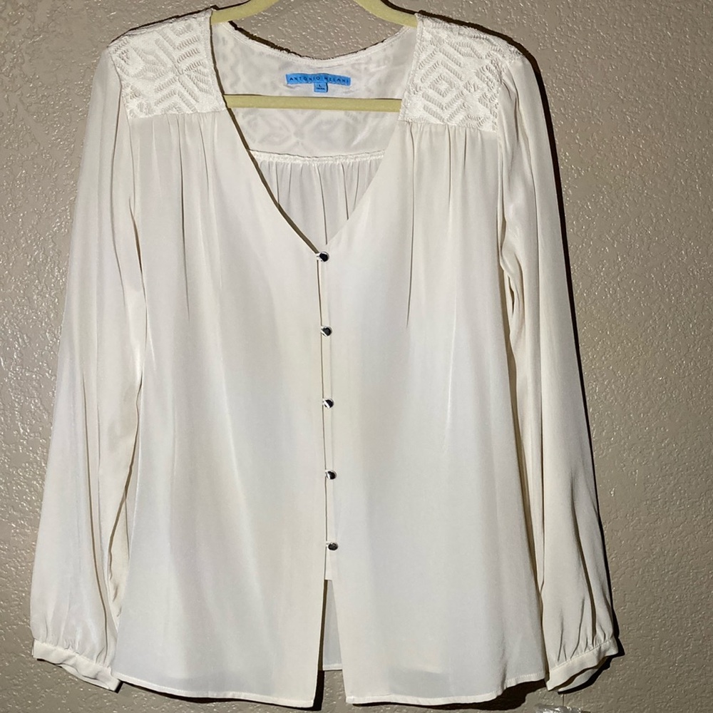 Antonio Melani NWT Large Cream Long Sleeve Light Silk Blouse